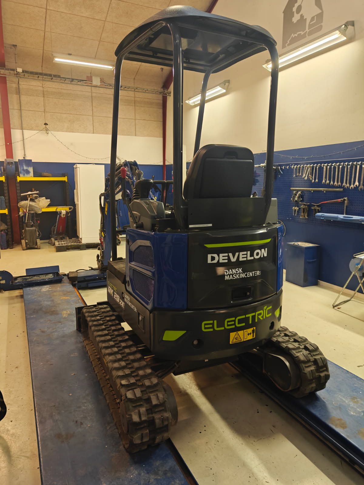 20260218 141046375 I Os