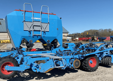 Dansk Maskincenter Lemken Soiltair Massey Ferguson 8740 Demo