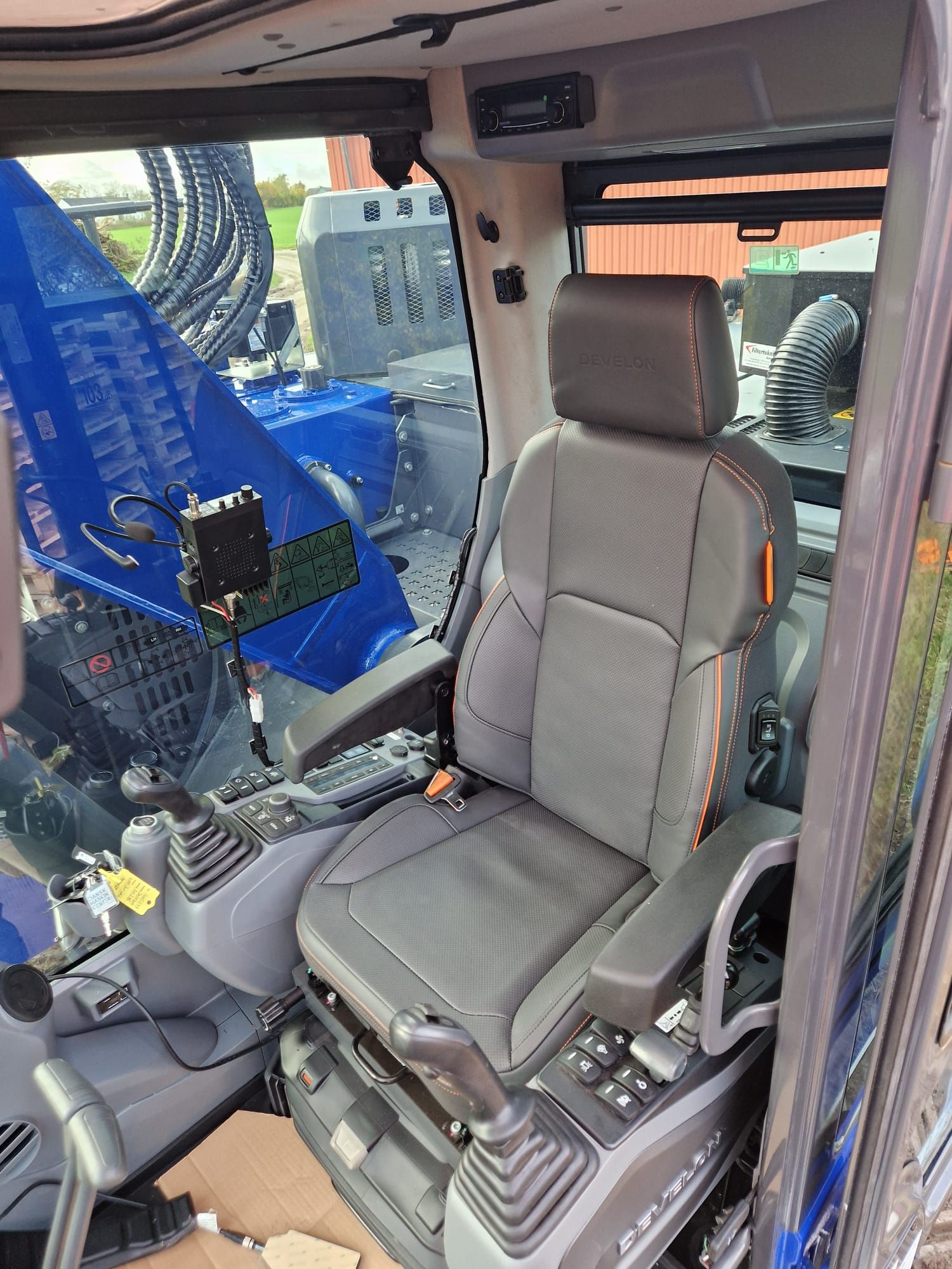 20251103 125340000 I Os 1 1